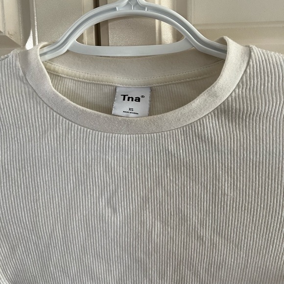 Aritzia top BUNDLE - Picture 5 of 5